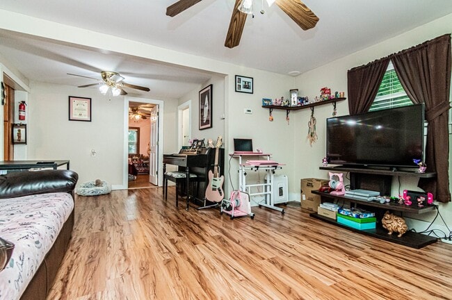 Building Photo - Please View 3D Virtual Walk-Through Before Scheduling a Showing