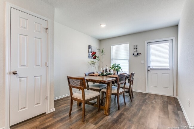 Building Photo - 5911 Bluestem Wy