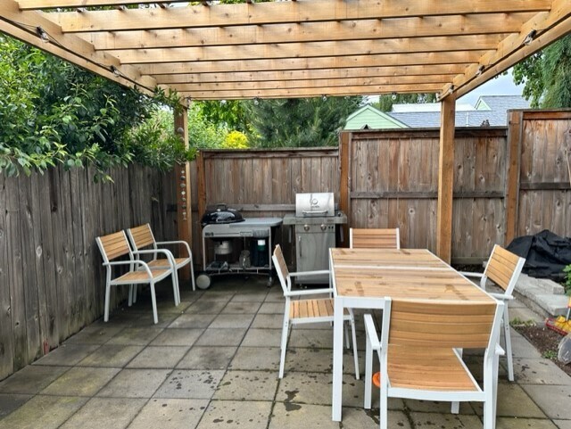 Shared common space - 4404 SE 34th Ave
