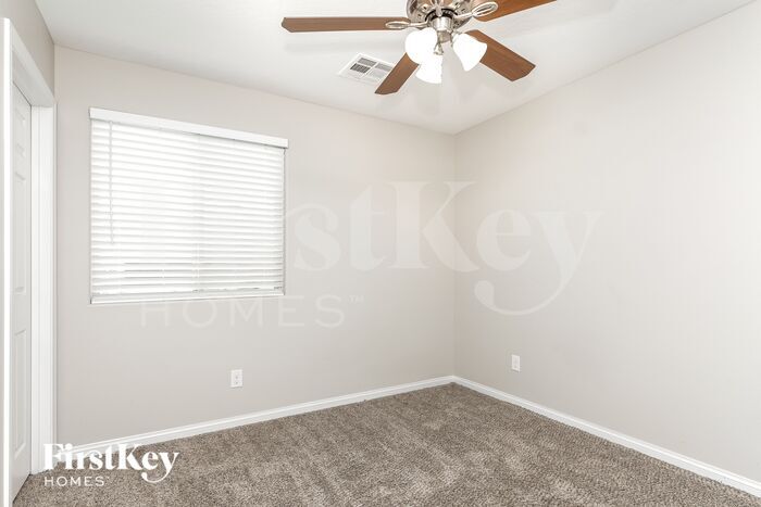 Building Photo - 2265 Sky Island Dr