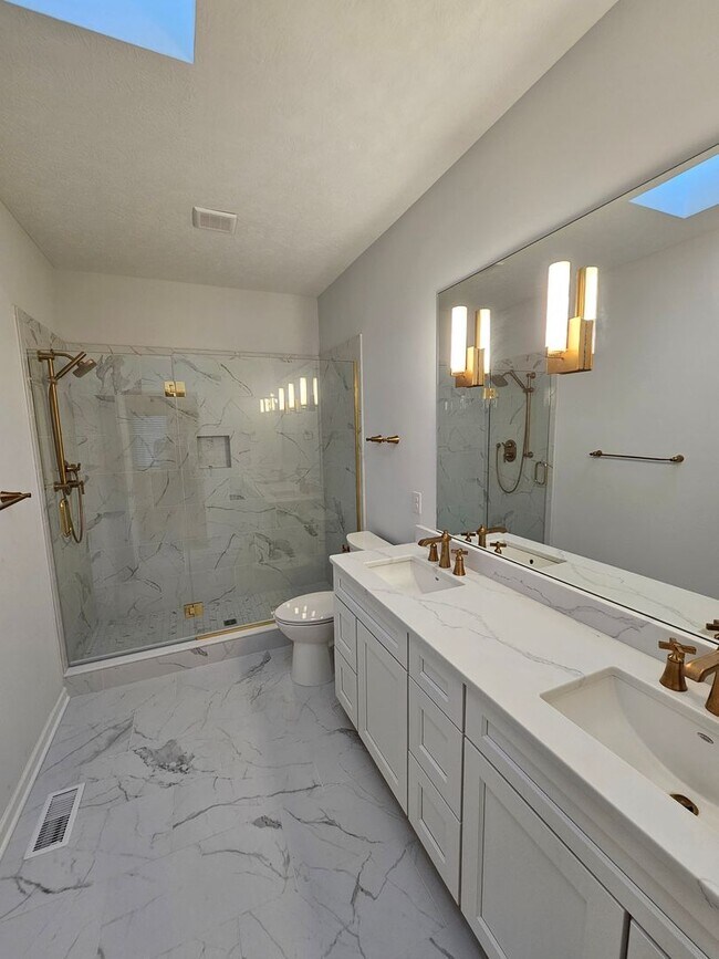 Building Photo - 31 Ashbourne Dr