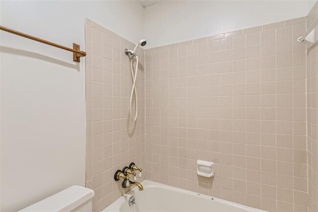 Building Photo - 7304 Loganberry Dr