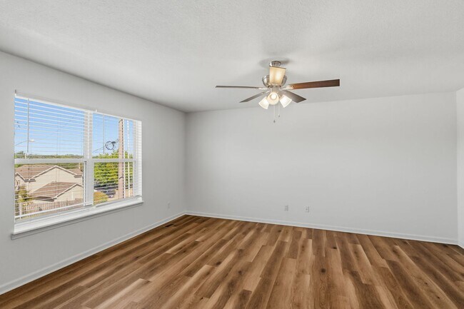 Building Photo - 3505-3507 La Mesa Dr.