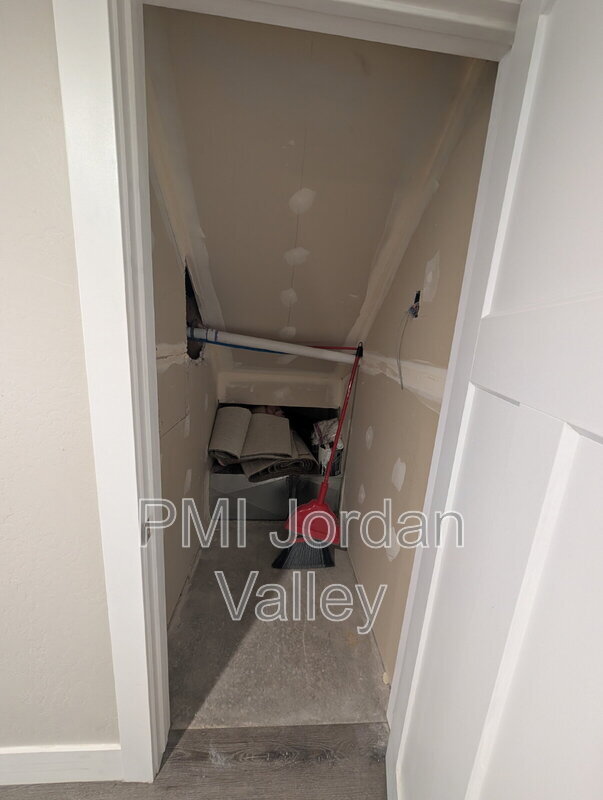 Building Photo - 14457 Gray Fox Dr