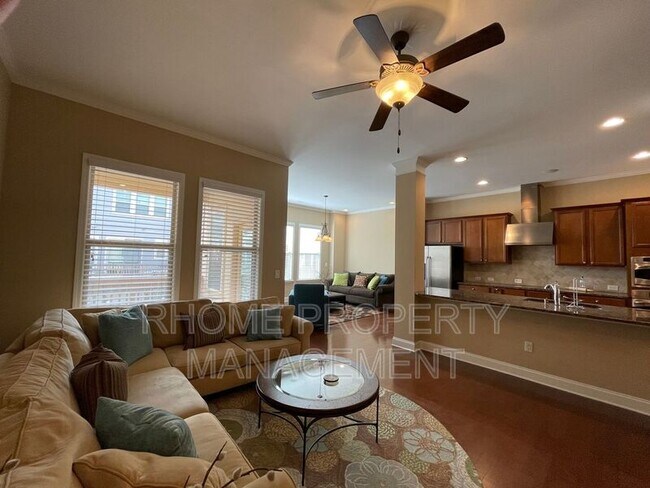 Building Photo - 1145 Parktown Dr SW