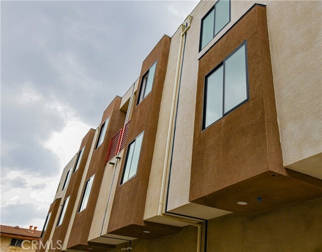 Building Photo - 15810 Villas Ln