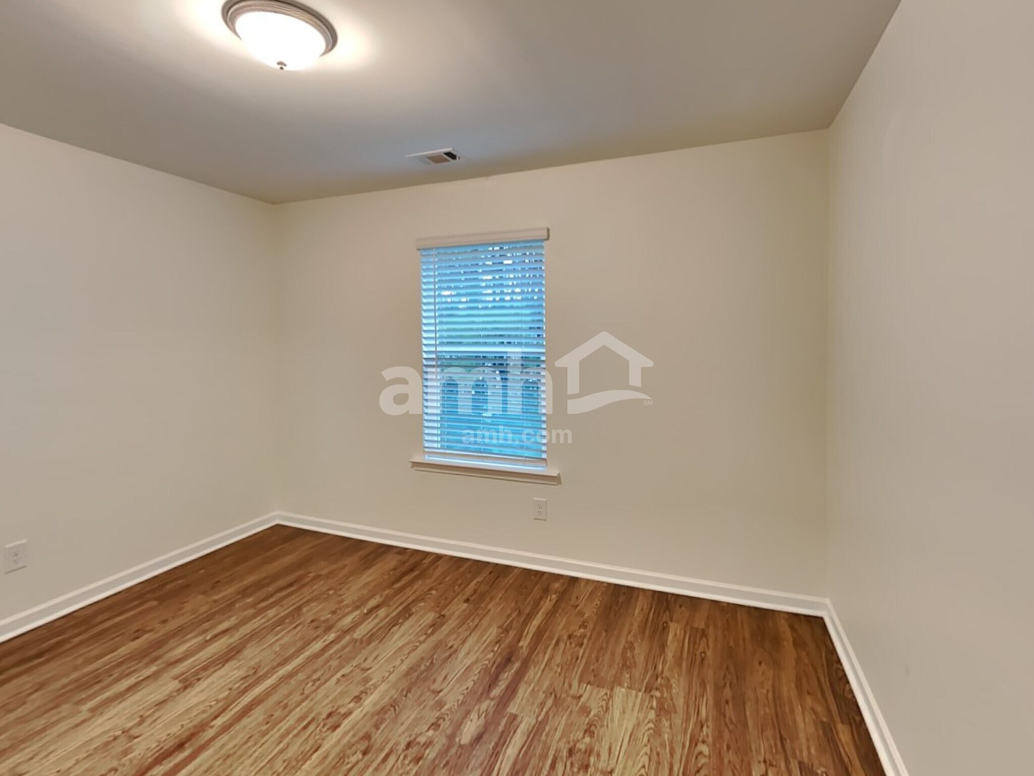 Building Photo - 32 Landsdown Xing