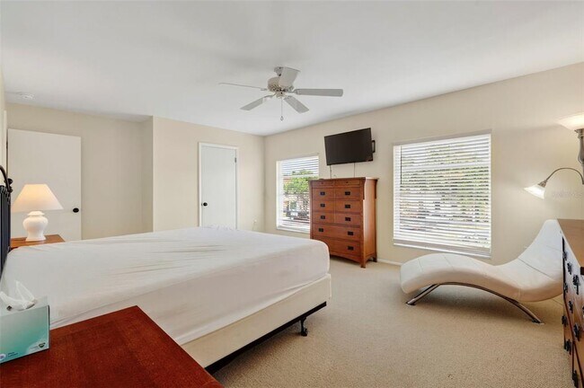 Building Photo - 2700 Bayshore Blvd