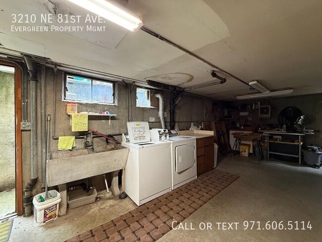Building Photo - 3210 NE 81st Ave
