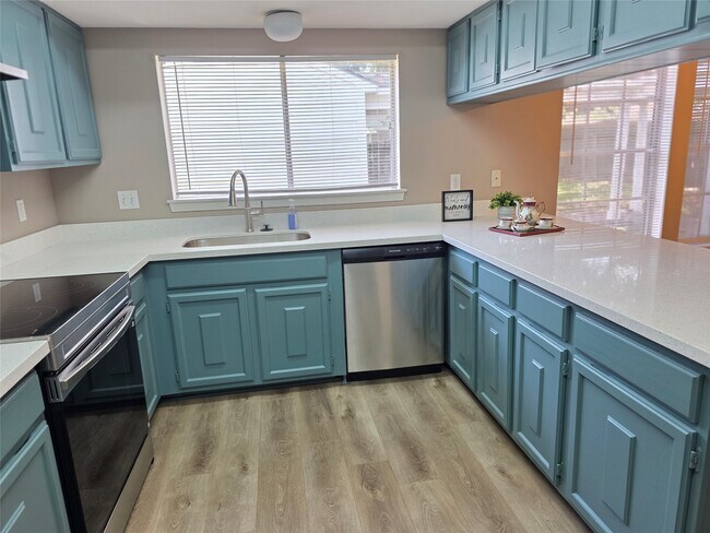 Building Photo - 11350 Raven View Dr