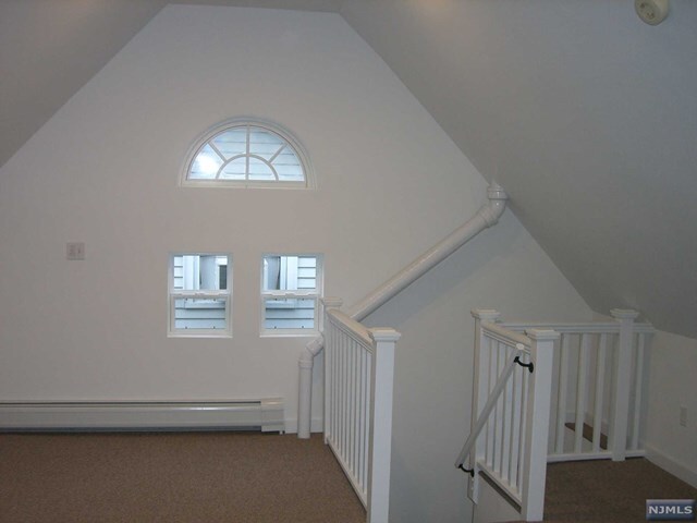 Building Photo - 27 Bellevue Terrace