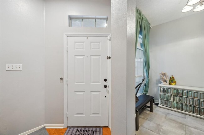 Building Photo - 64 S Piper Trace