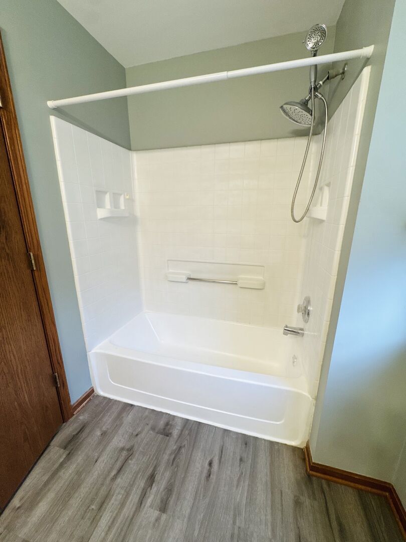 Building Photo - 2016 Harrison Ave