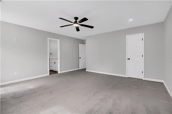 Building Photo - 5303 Kemper Pl