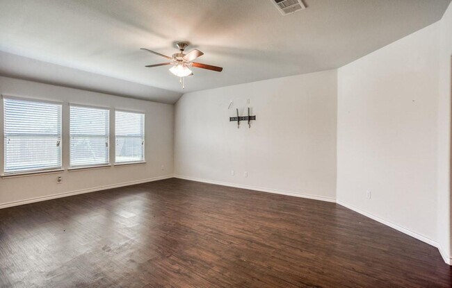 Building Photo - 3204 Brazos Dr E