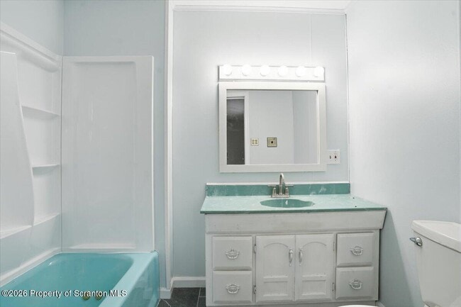 Building Photo - 21 Circle Dr