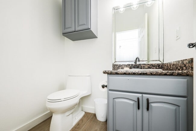 Building Photo - 115 Coahuila Loop