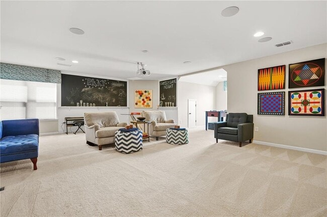 Building Photo - 705 Pressing Dr