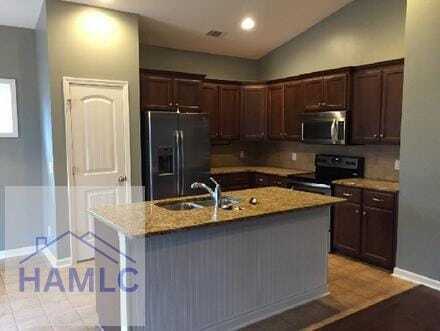 Building Photo - 203 Cumberland Dr NE