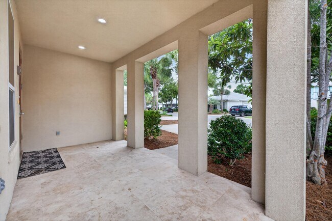Building Photo - 2019 Pine Island Cir