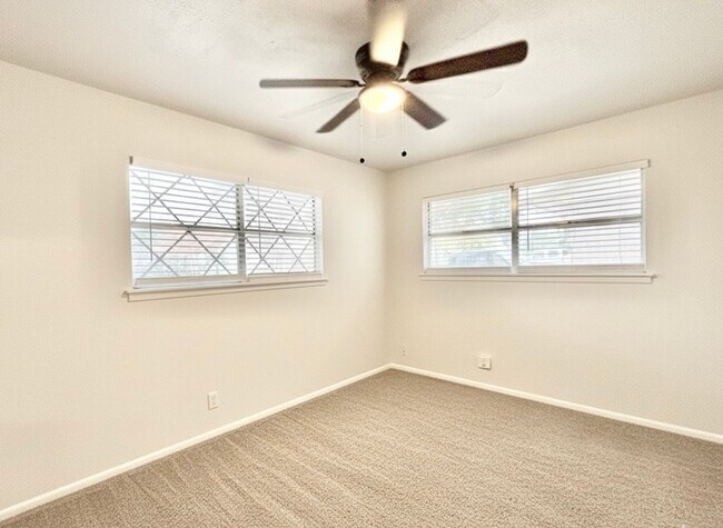 Building Photo - 4234 Hall Park Dr