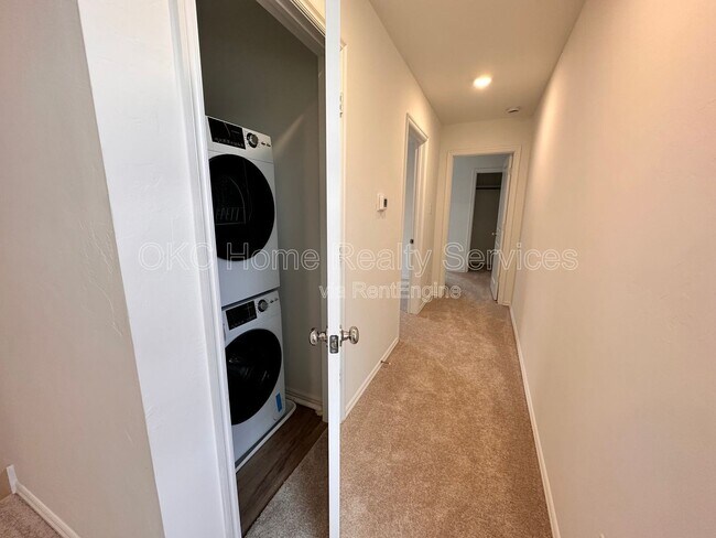 Building Photo - 2318 Wolford Ct