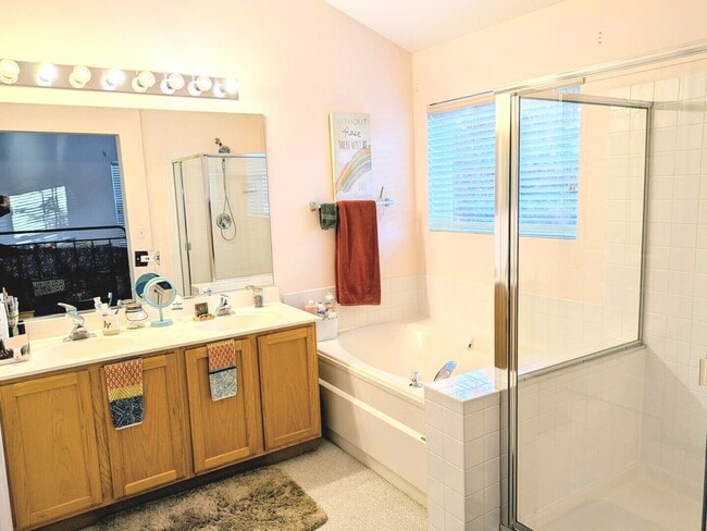 Building Photo - 2927 Falling Waters Ln