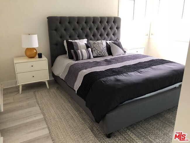 Building Photo - 1114 23rd St