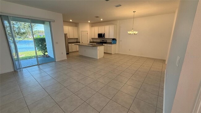 Building Photo - 15619 Willow Arbor Cir