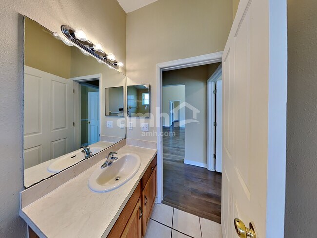 Building Photo - 24418 Summer Nights Ct