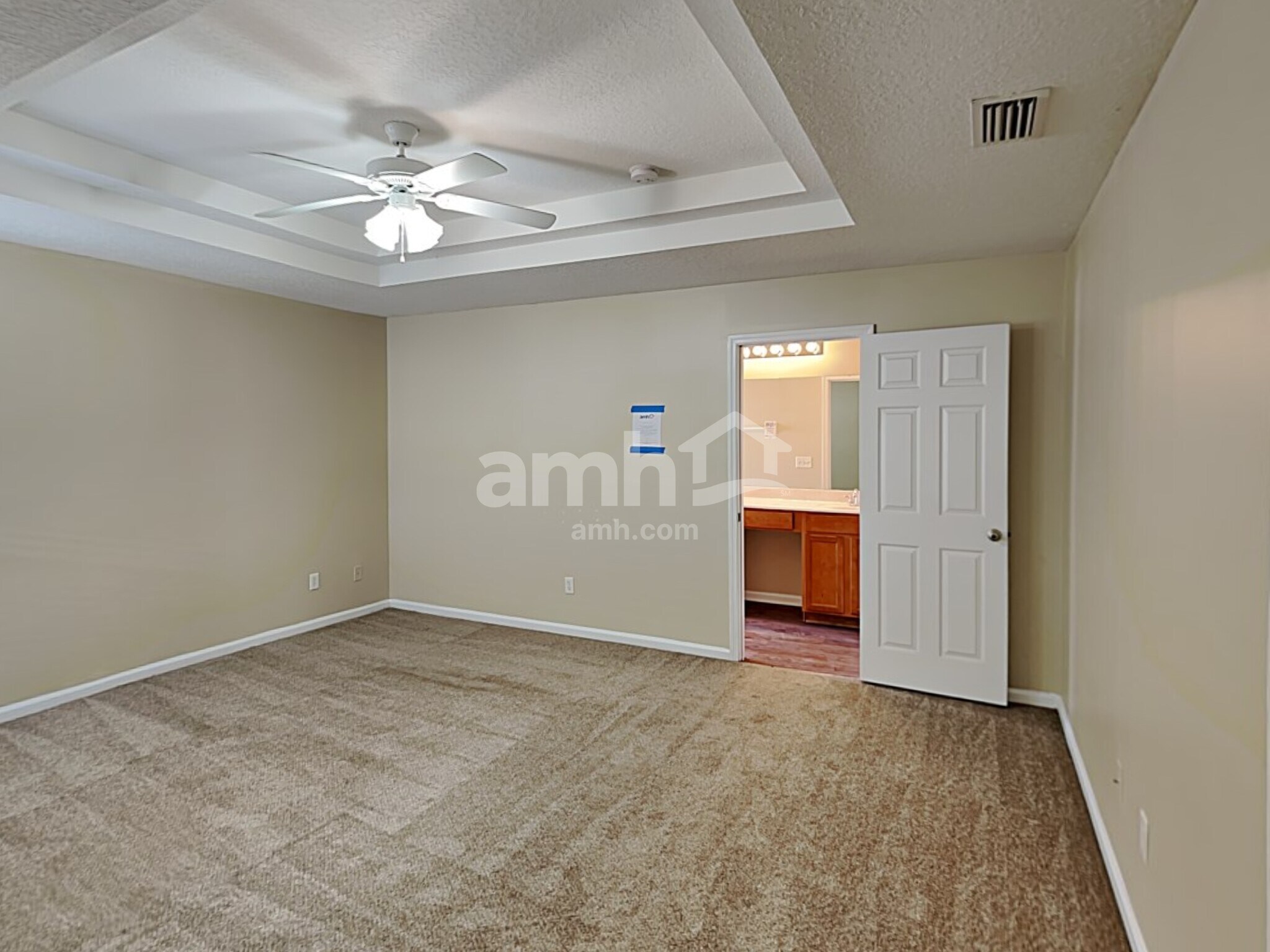 Building Photo - 10902 Campus Heights Ln