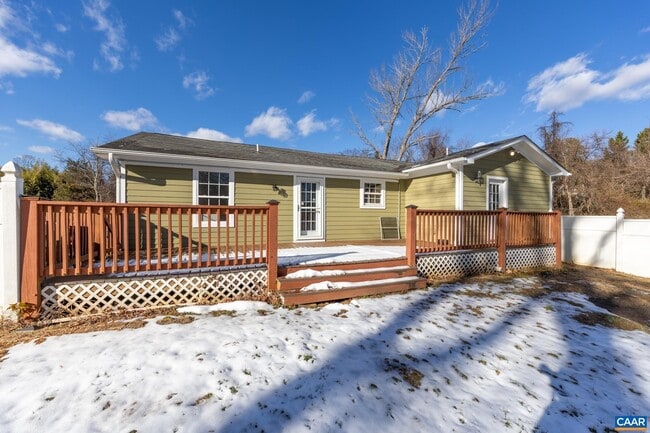 Building Photo - 703 Tilman Rd