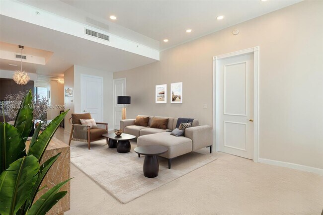 Building Photo - 18101 Collins Ave