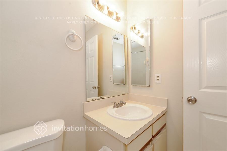 Building Photo - 1429 Piney Branch Cir