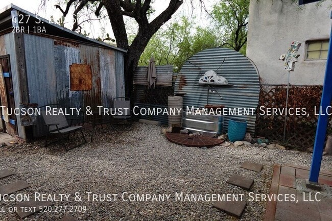 Building Photo - 427 S. ELIAS-