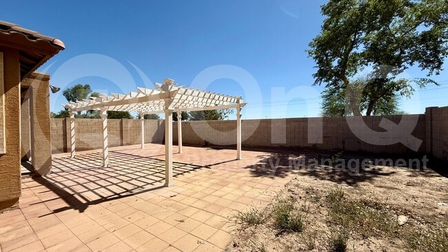 Building Photo - 44057 W Palo Cedro Rd