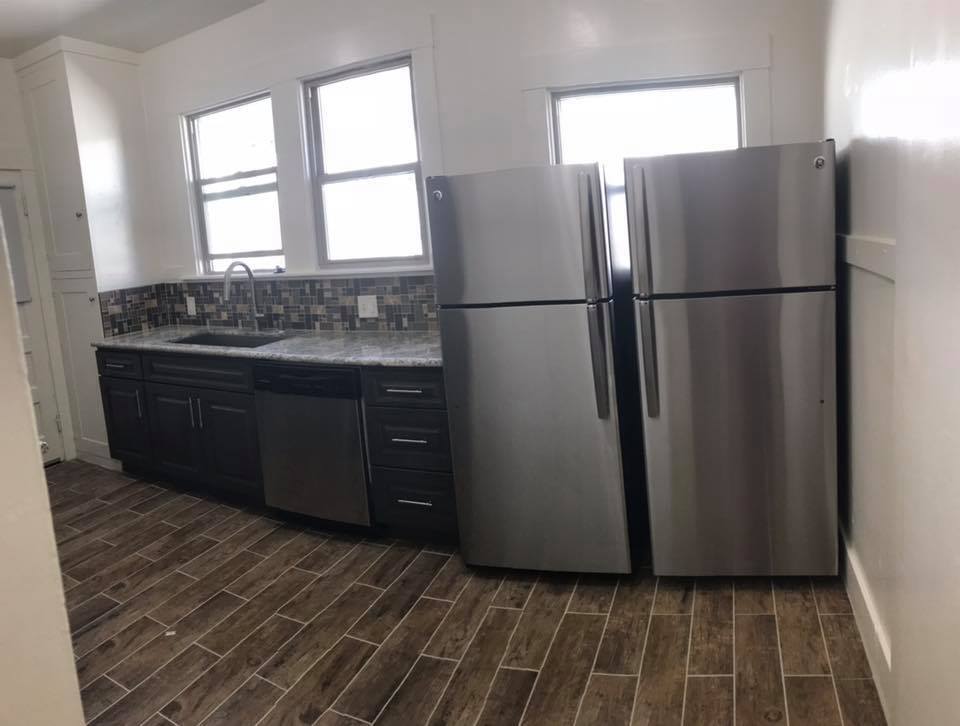 Building Photo - 560 53rd St