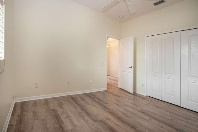 Building Photo - 8419 Whispering Woods Ct