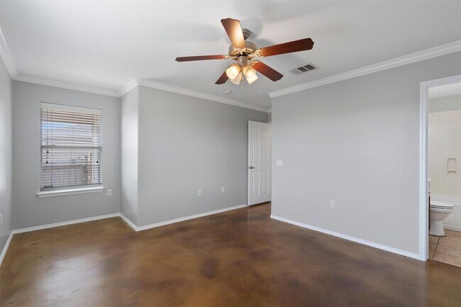Building Photo - 9009 Southwick Dr