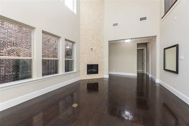 Building Photo - 3025 Hurstwood Dr