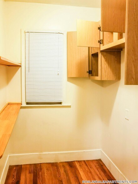 Building Photo - 4041 Washington St