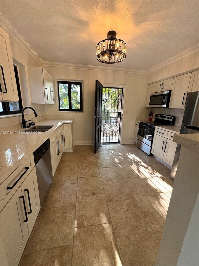 Building Photo - 5530 NW Miami Ct