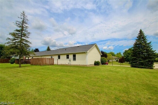 Building Photo - 300 Northland Dr
