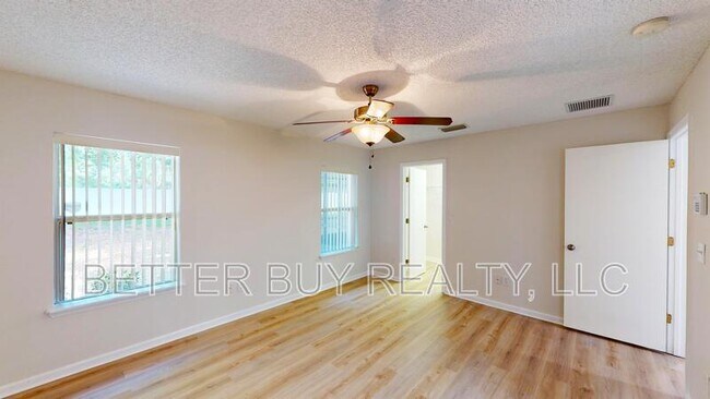 Building Photo - 5 Ryland Pl