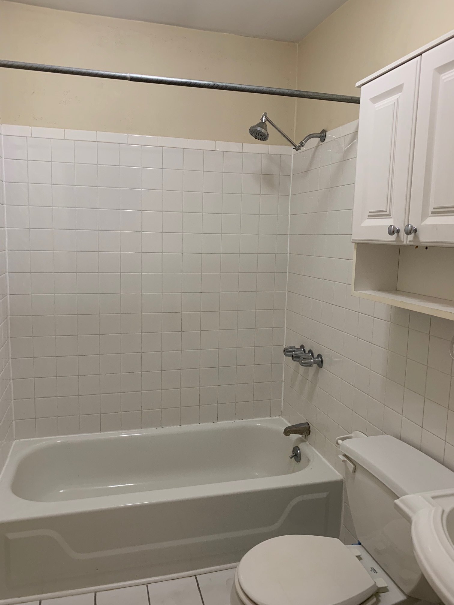 Building Photo - 288 Monmouth St