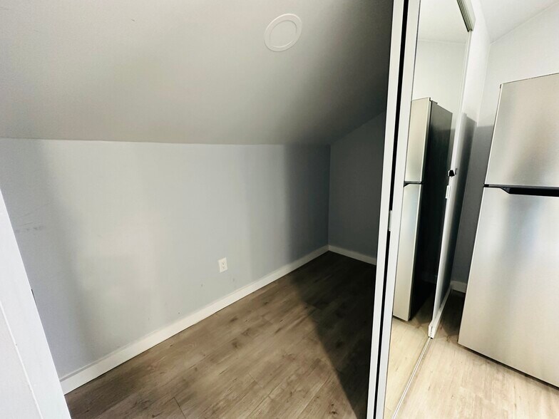 Building Photo - 2707 Cridge St