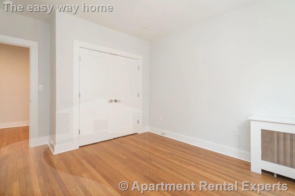 Building Photo - 17 A Forest St