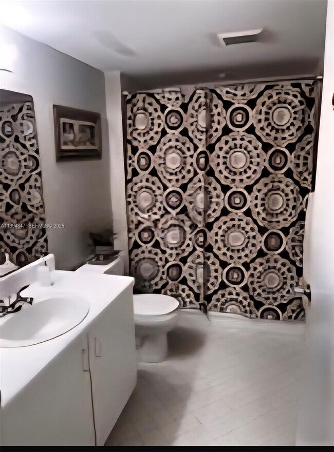 Building Photo - 900 SW 142nd Ave