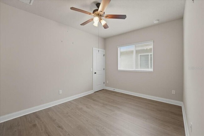 Building Photo - 2808 Gipper Cir