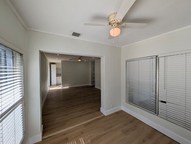 Building Photo - Charming Remodeled 3BD/1BA + Bonus Room | Fenced Yard | Pet Friendly